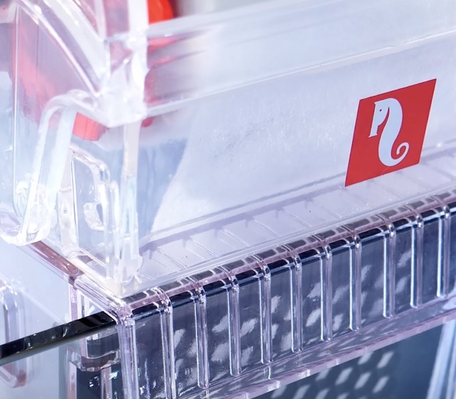 Red Sea ReefMat aufhaengen